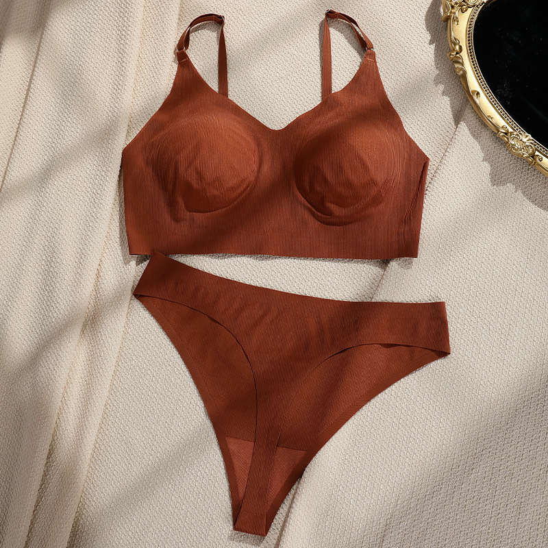No Show Matching Bra and Panty Set  Castello Clothing Line   